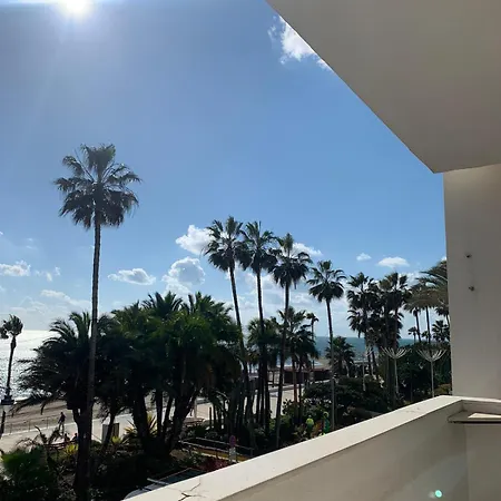 Beachfront Primera Linea De Playa En Casco Antiguo Apartamento Estepona